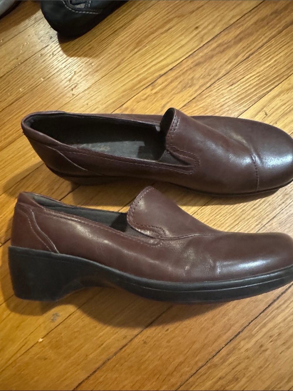 Clarks Women's Brown Leather Slip-On Loafers